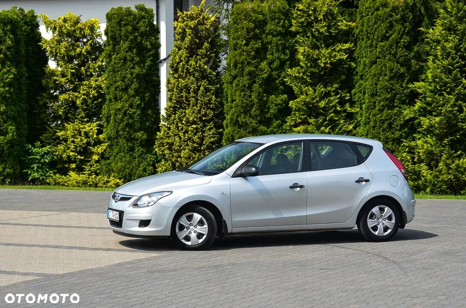 Hyundai i30 1.4 Comfort EU5 - 9