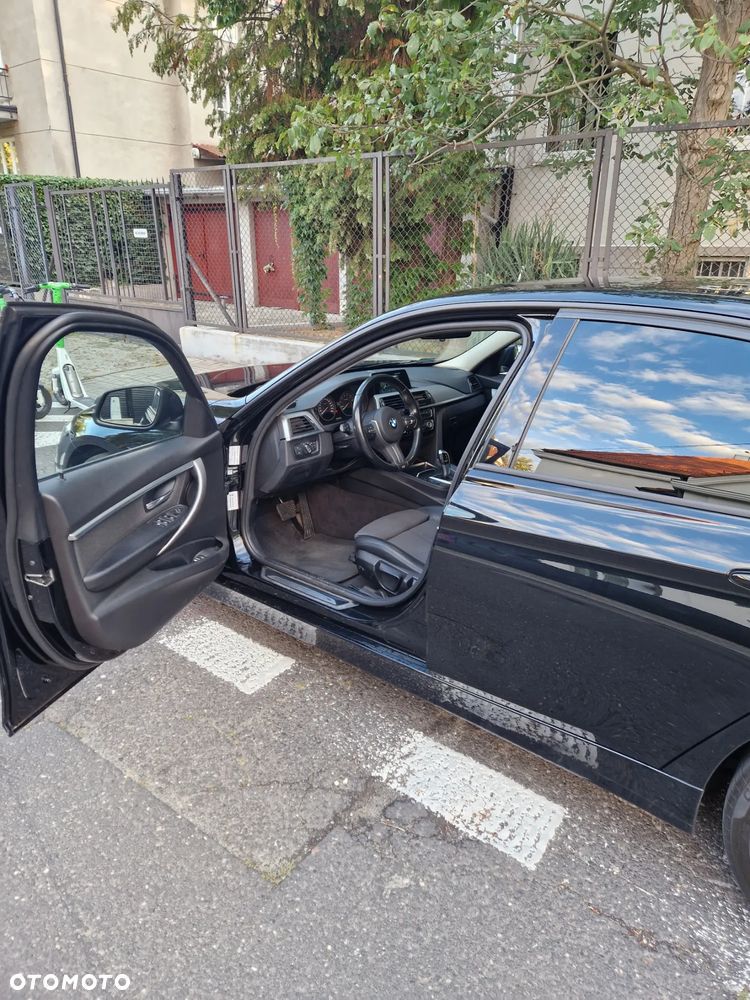 BMW Seria 3 318i Sport Line Shadow - 8