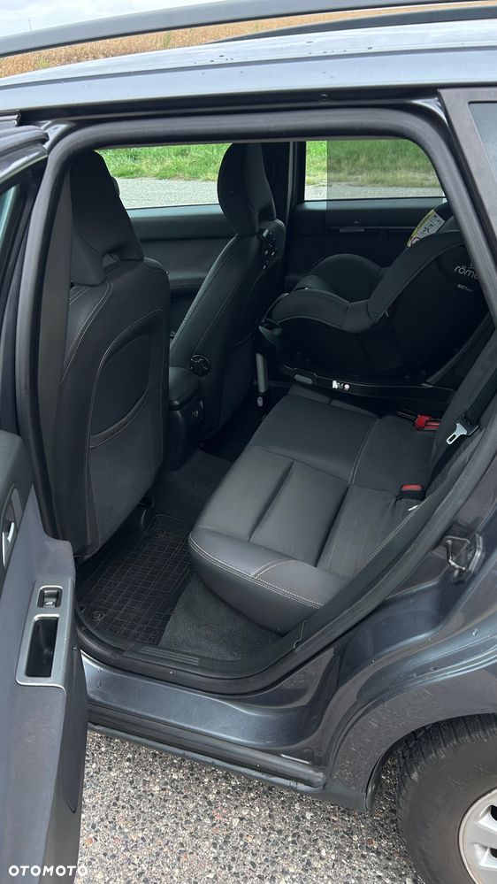 Volvo V50 2.0D Momentum - 8
