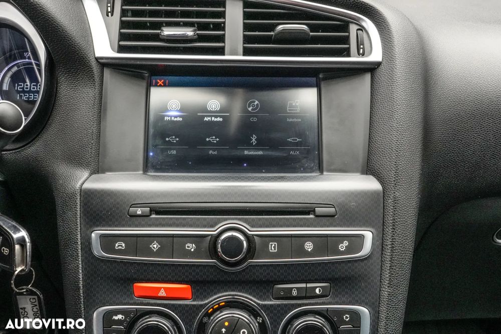 Citroën DS4 1.6 e-HDI Airdream BVM6 So Chic - 18