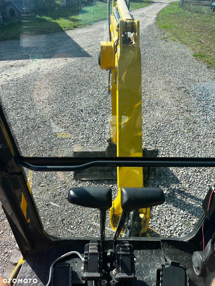 Komatsu PC 16 R - 9