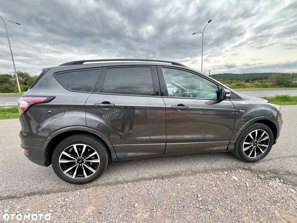 Ford Kuga 1.5 EcoBoost FWD ST-Line - 12