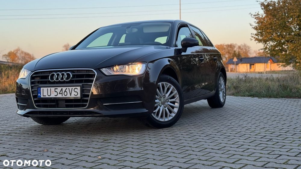 Audi A3 Sportback - 1