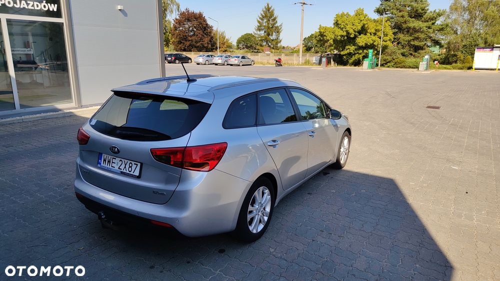 Kia Ceed 1.6 GDI Business Line - 10