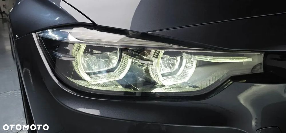 BMW Seria 3 330i xDrive Edition M Sport Shadow - 10