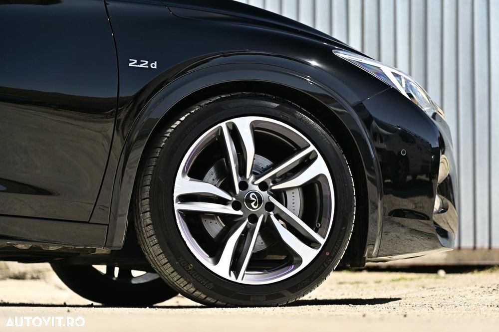 Infiniti Q30 2.2d DCT AWD City Black Edition - 10