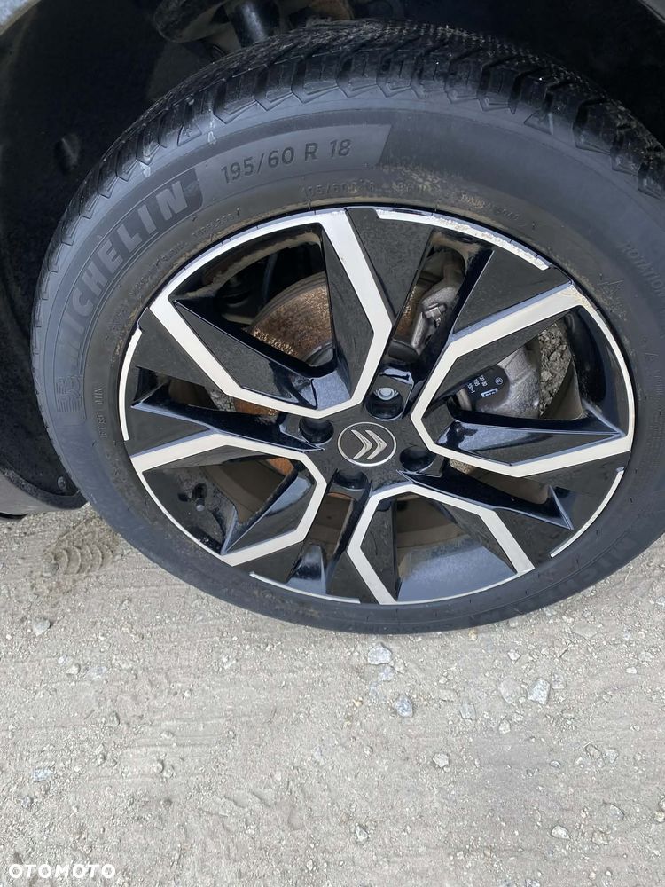 Citroën C4 e-C4 136 SHINE - 24