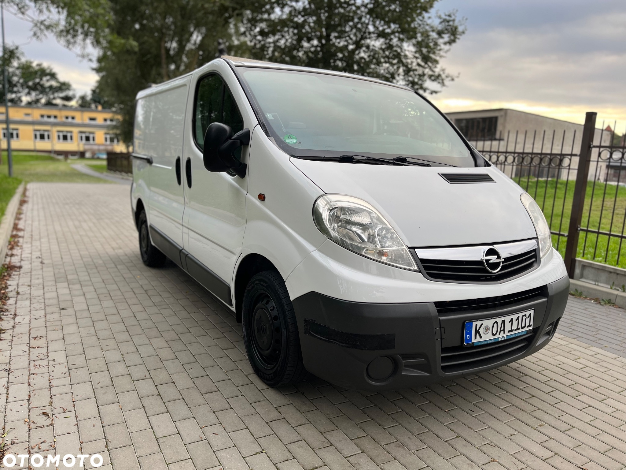 Opel Vivaro - 2