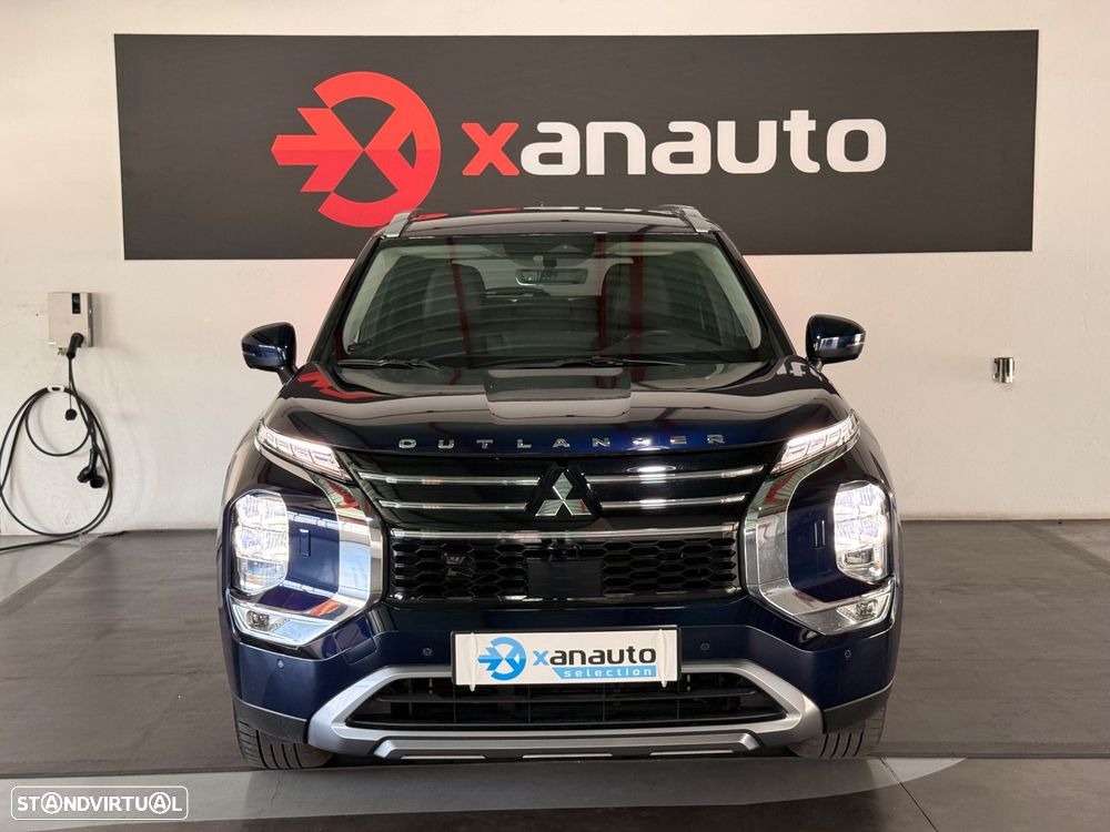 Mitsubishi Outlander - 4