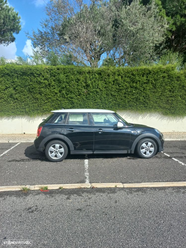 MINI 5 Portas Cooper D - 2