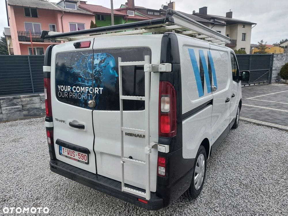 Renault Trafic - 9
