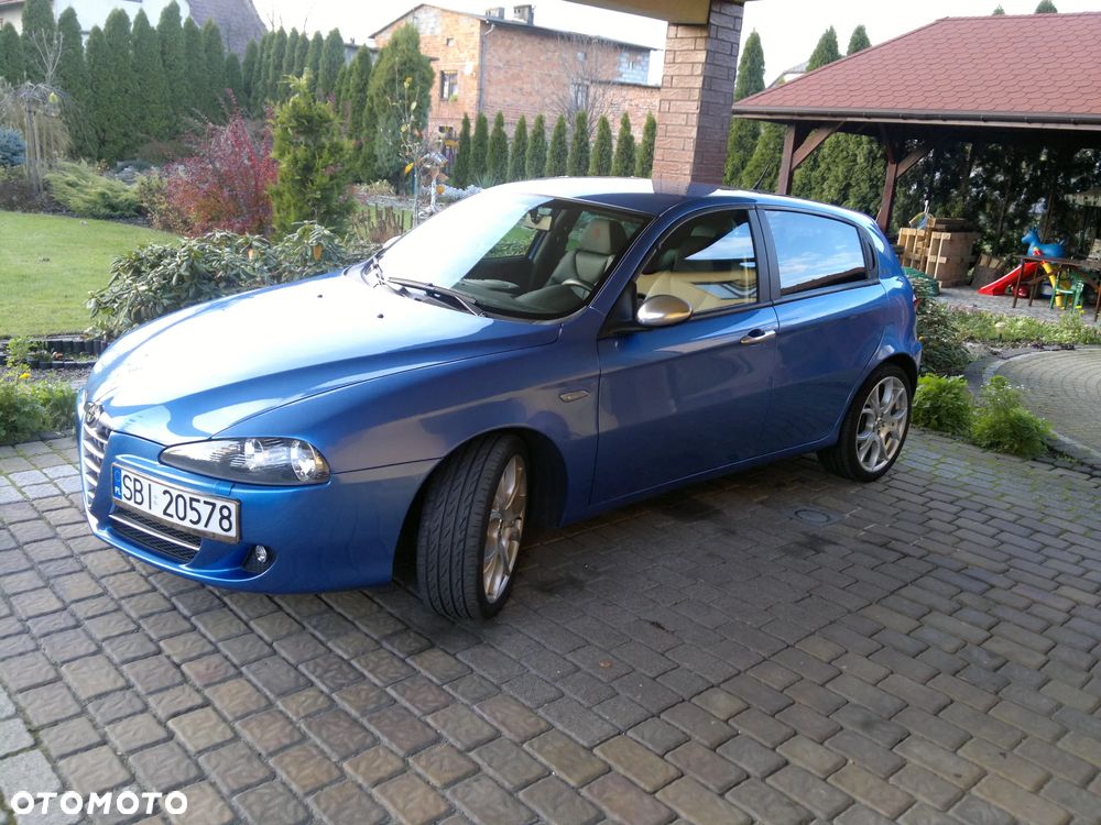 Alfa Romeo 147 1.6 Twin Spark Black Line - 2