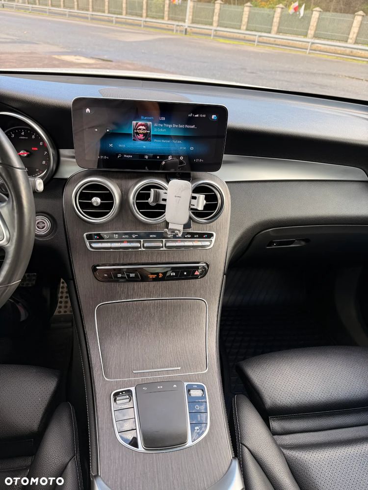 Mercedes-Benz GLC 300 4Matic 9G-TRONIC AMG Line Plus - 8