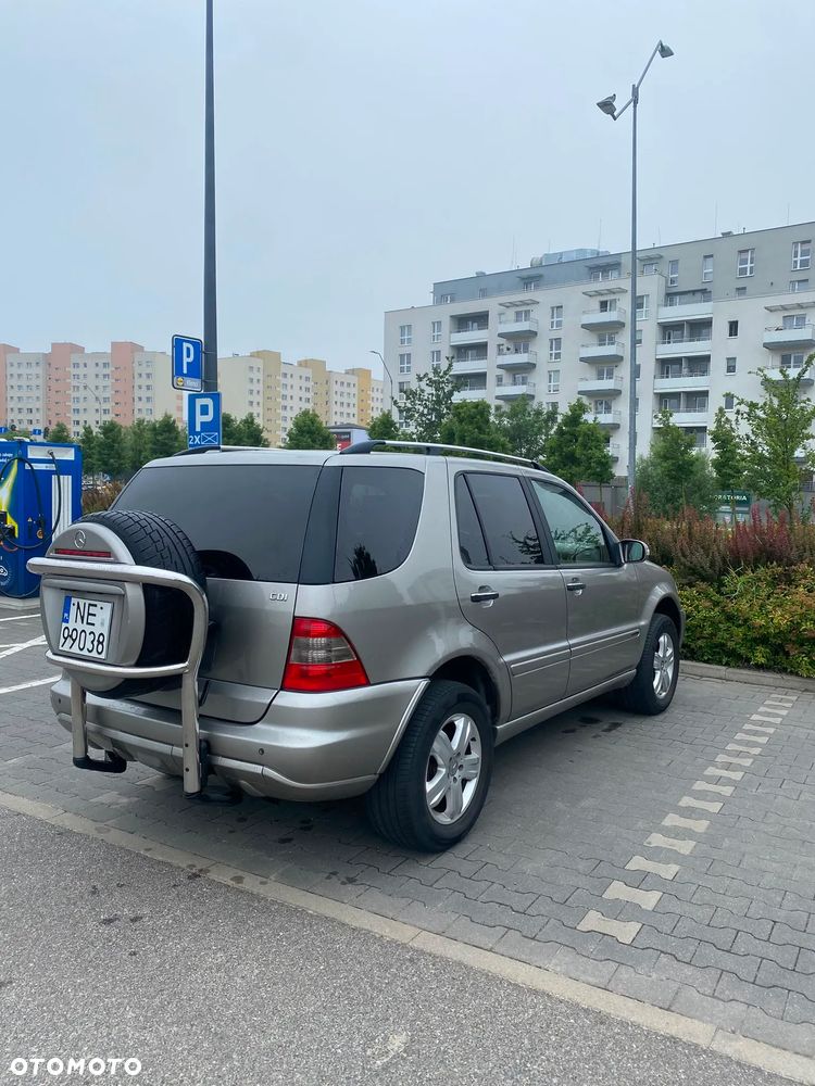 Mercedes-Benz ML - 4