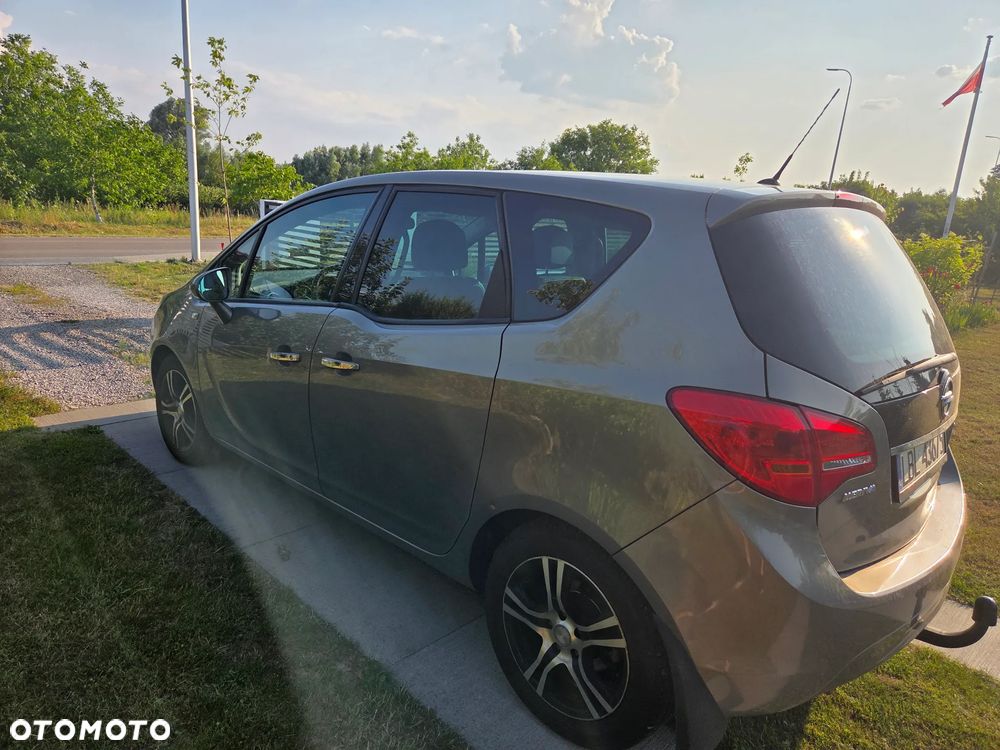 Opel Meriva - 8