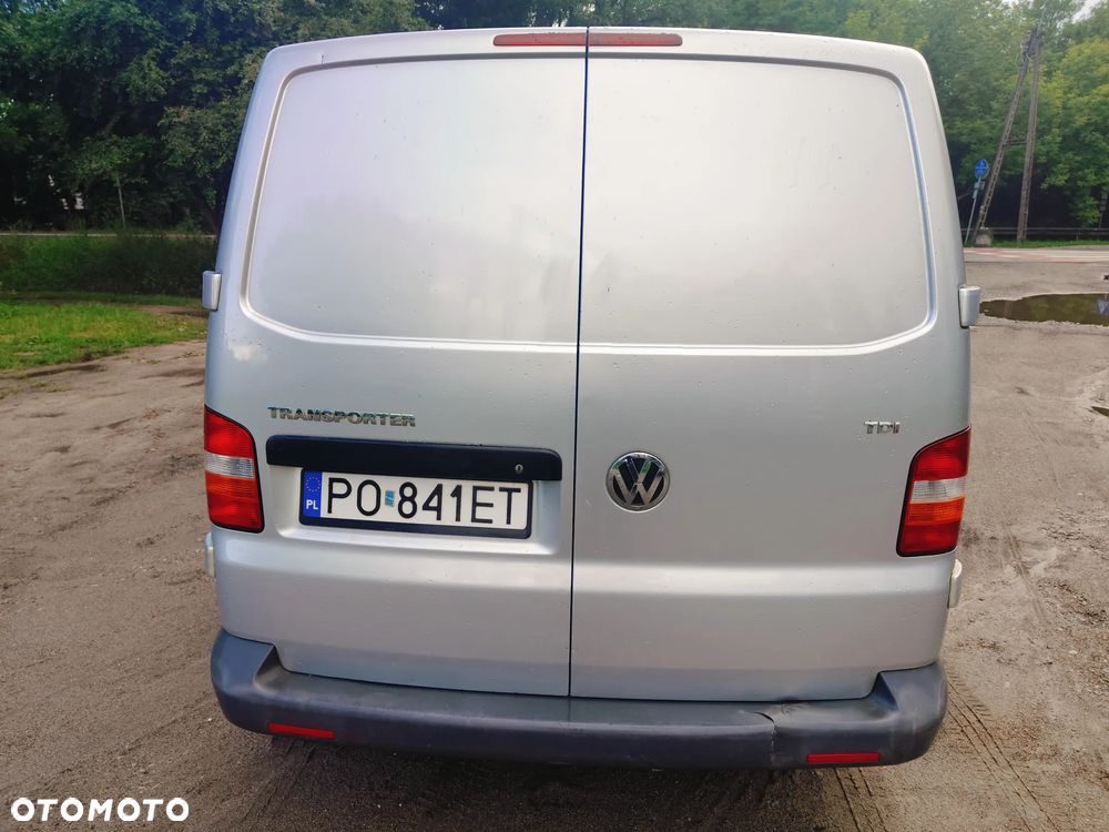 Volkswagen T5 - 10