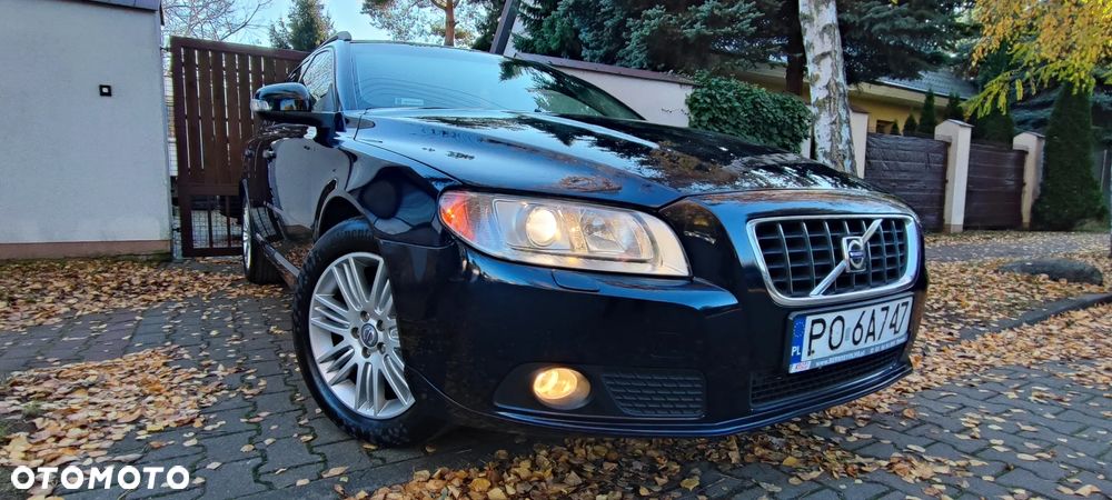 Volvo V70 2.0D Momentum - 1