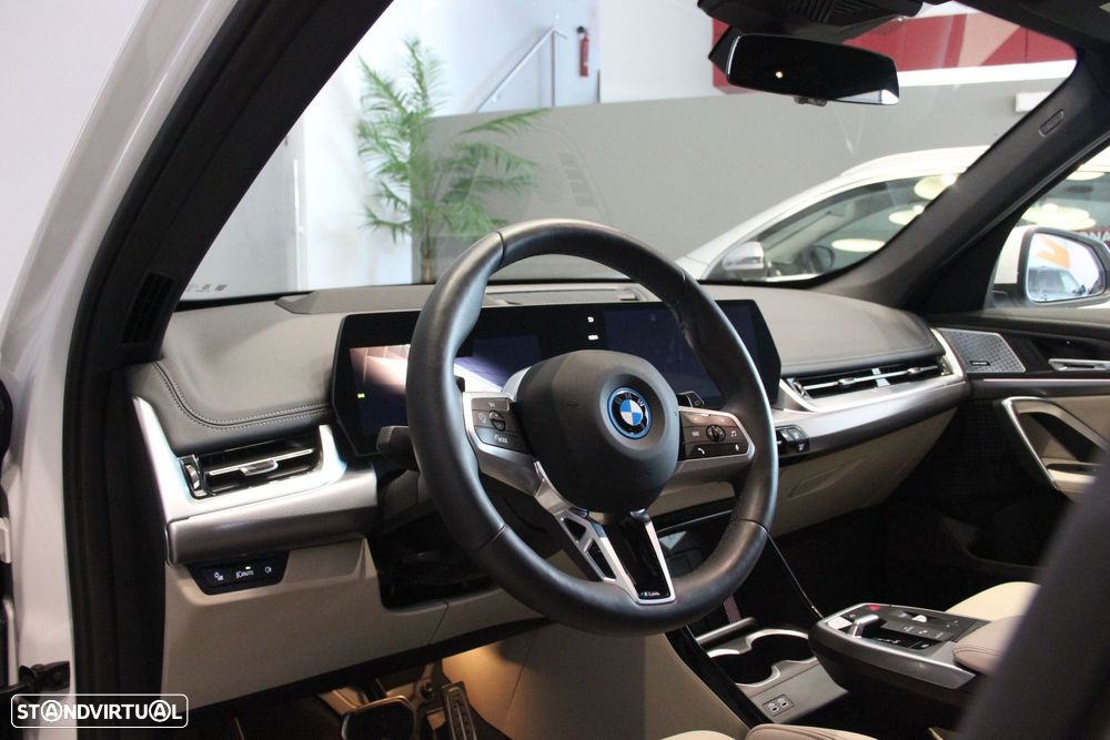 BMW X1 xDrive25e Pack Desportivo M - 10