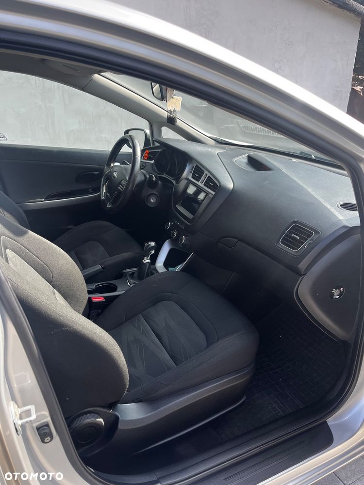 Kia Ceed Cee'd 1.6 CRDi L - 9
