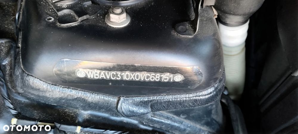 BMW Seria 3 - 16