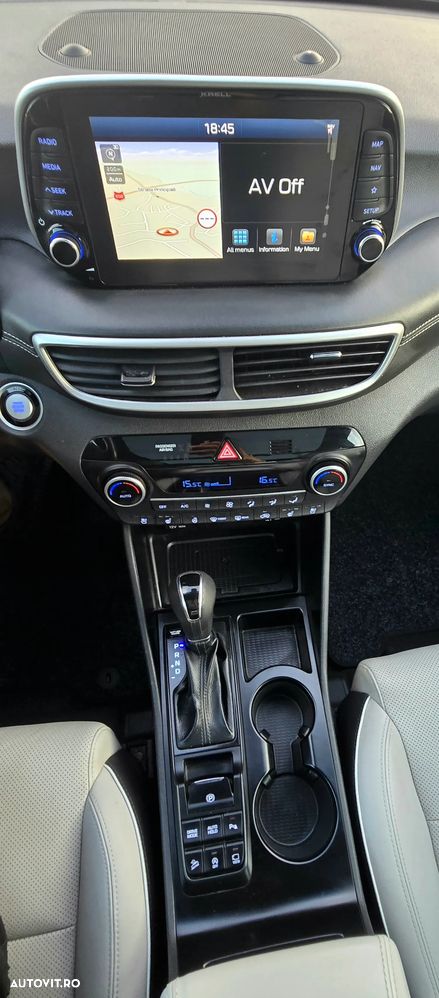 Hyundai Tucson 2.0 CRDI 4WD 6AT Luxury Pack+ - 28