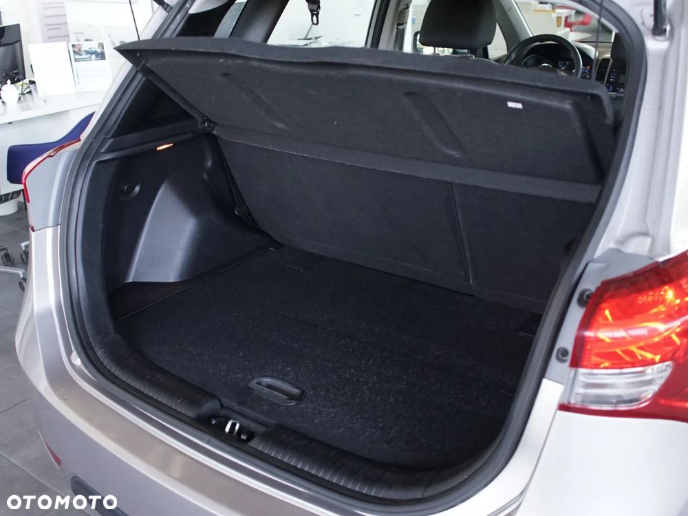Hyundai ix20 - 23