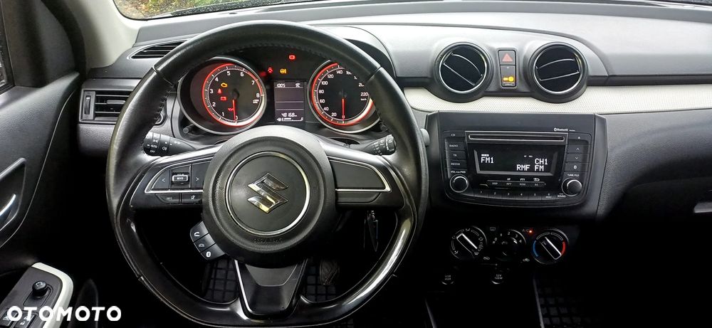 Suzuki Swift 1.2 Premium - 7