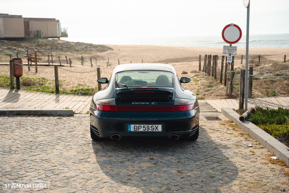 Porsche 911 (996) - 12
