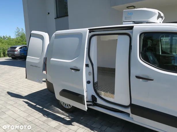 Toyota PROACE CITY LONG VAN z zabudową izotermiczną - 3