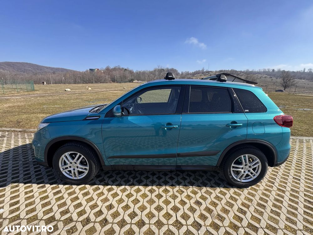 Suzuki Vitara 1.4 Boosterjet AllGrip MHEV Spirit - 2