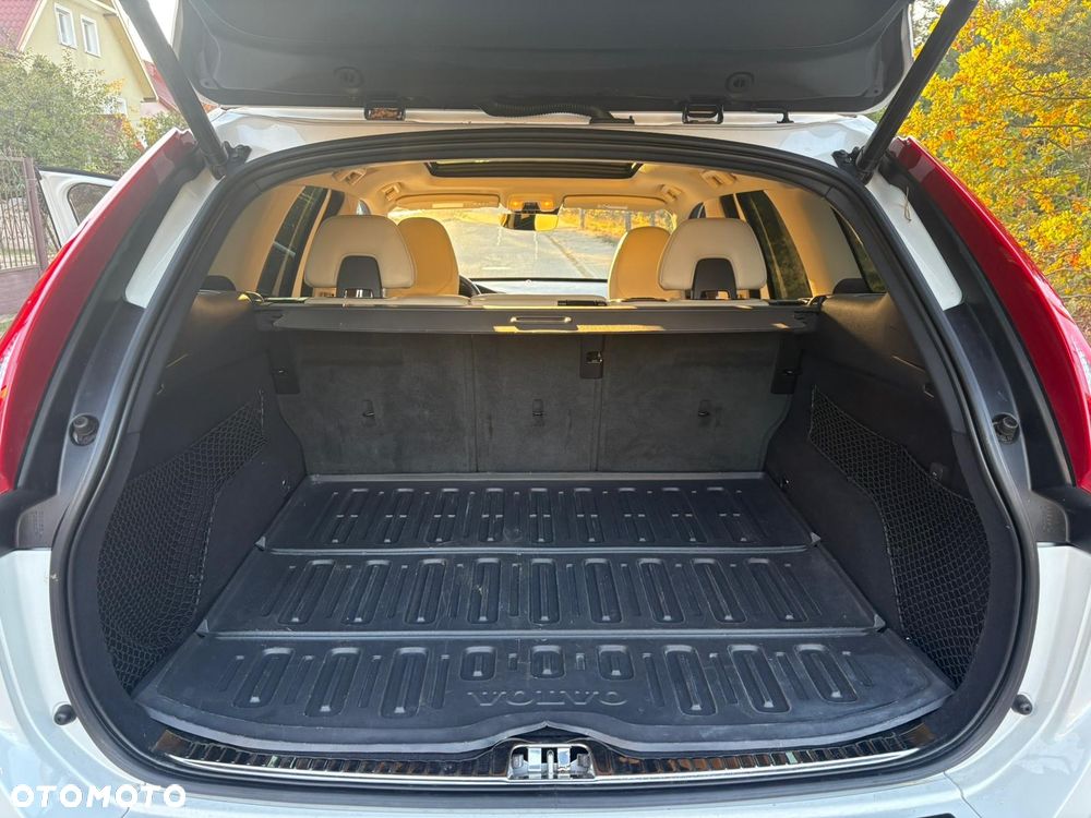 Volvo XC 60 - 8