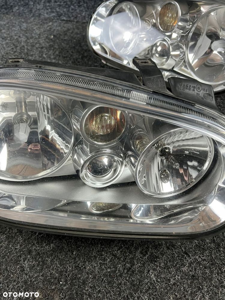 vw golf IV lampa prawa  lewa przód przednia OE hella - 4