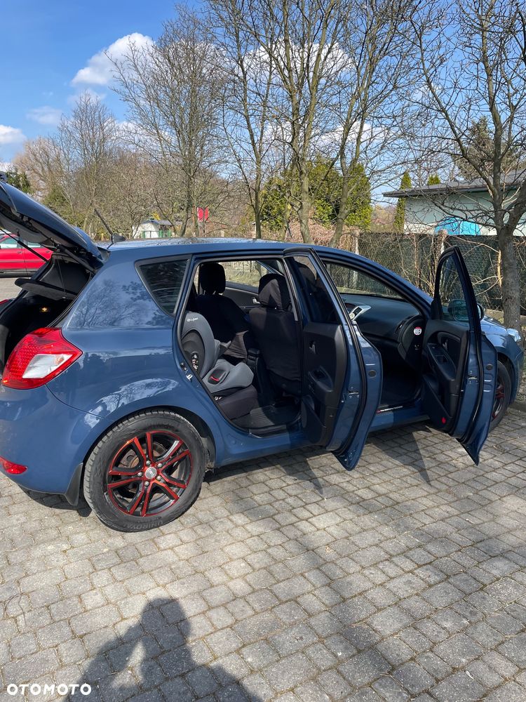 Kia Ceed 1.6 Crdi Comfort - 4