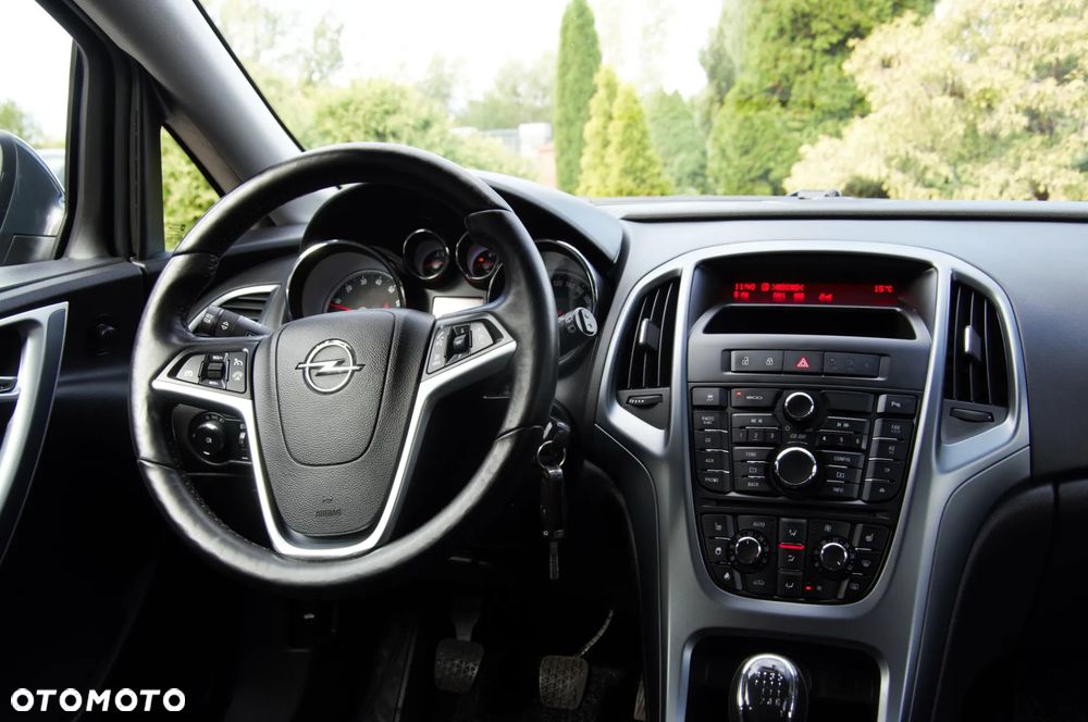 Opel Astra 1.4 Turbo ecoFLEX Start/Stop 150 Jahre - 29