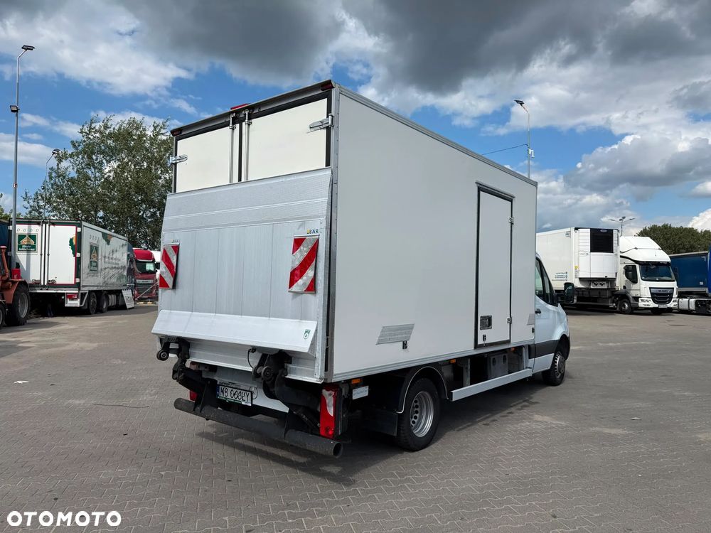 Mercedes-Benz Sprinter - 6