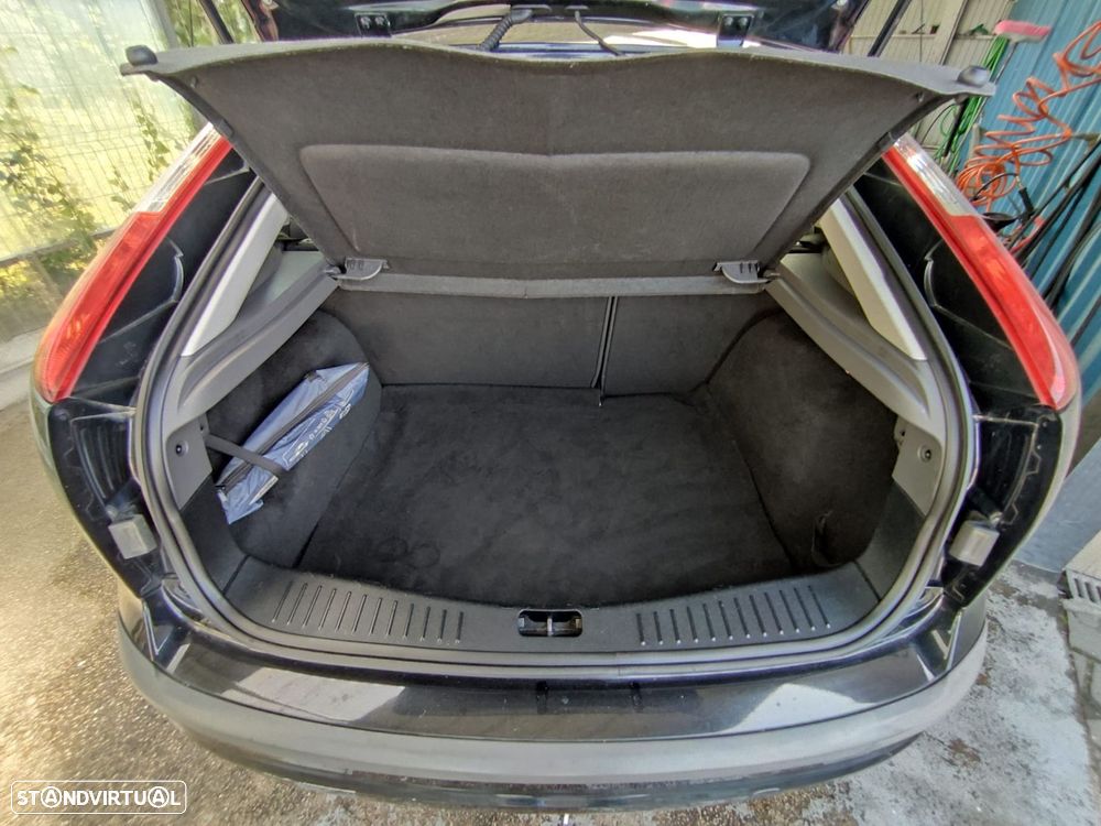 Ford Focus 1.6 TDCi Trend - 22