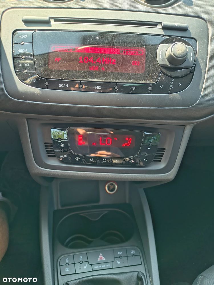 Seat Ibiza 1.4 16V Passion - 5