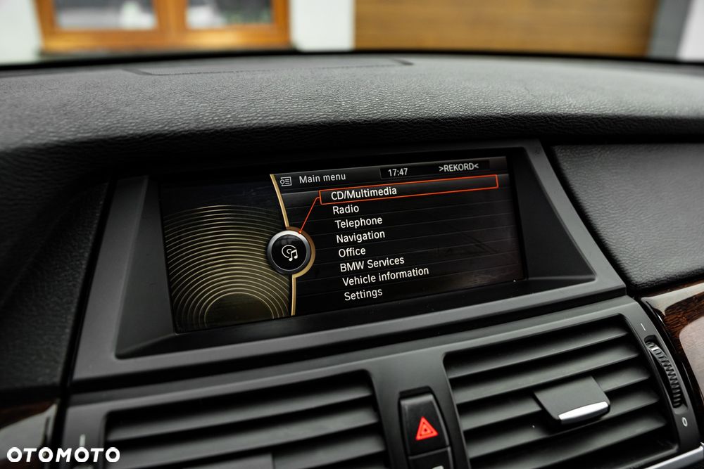 BMW X5 xDrive30d - 33