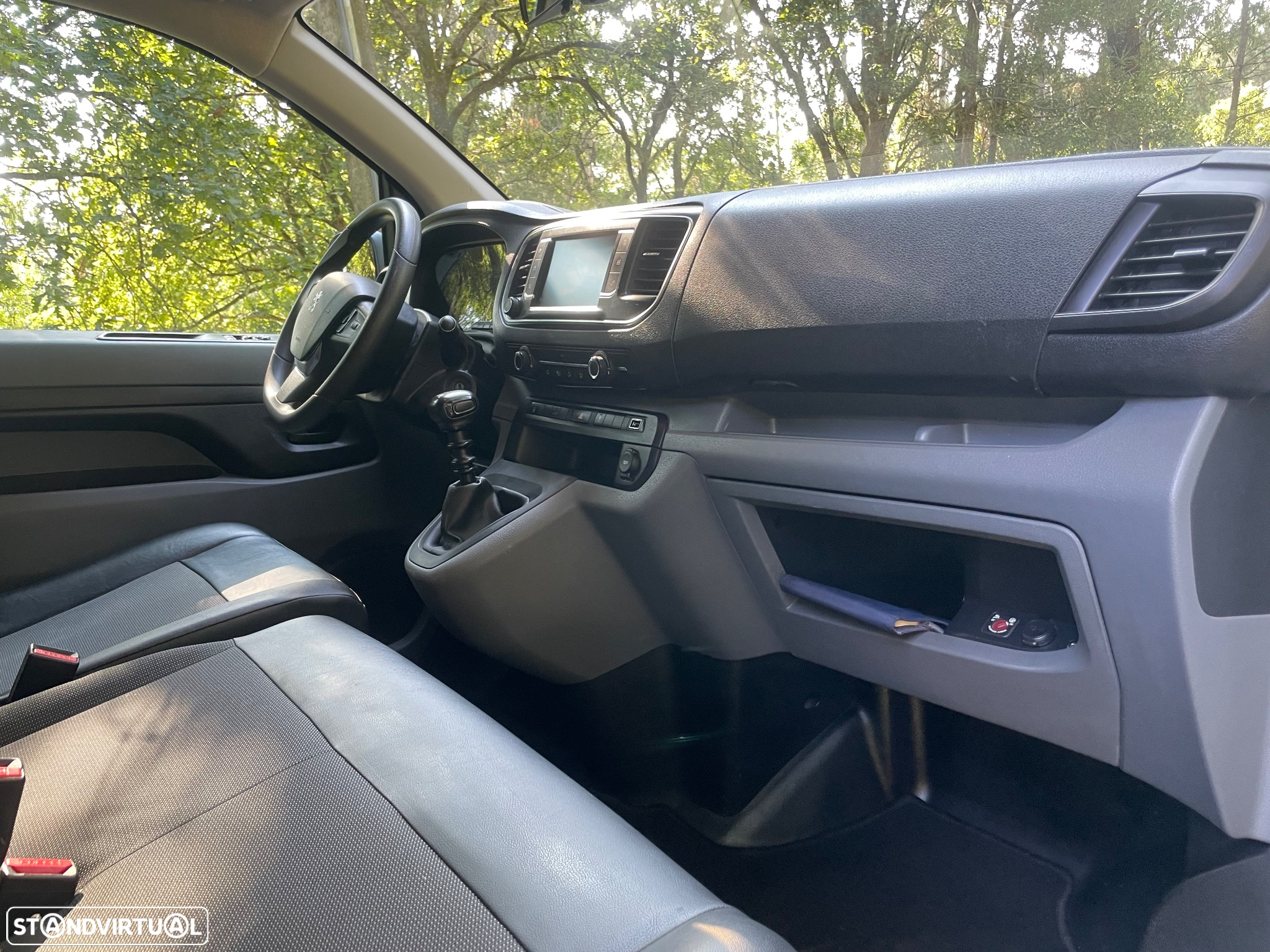 Peugeot Expert 1.6 hdi premium pack - 10