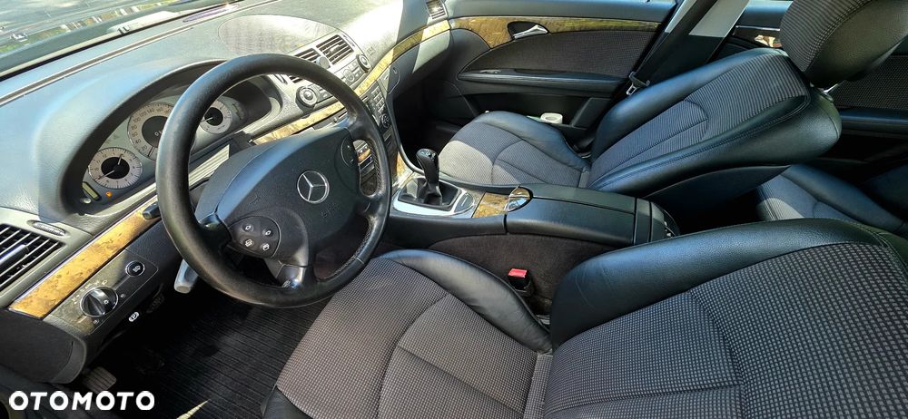Mercedes-Benz Klasa E 200 CDI Avantgarde - 5