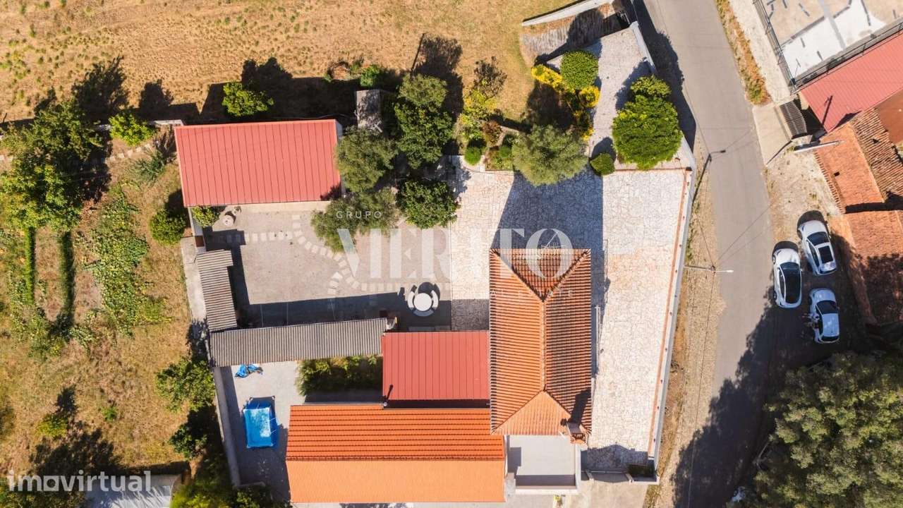 Moradia T3 em Alvarães – Conforto, Natureza e Excelente Localização - Grande imagem: 3/33