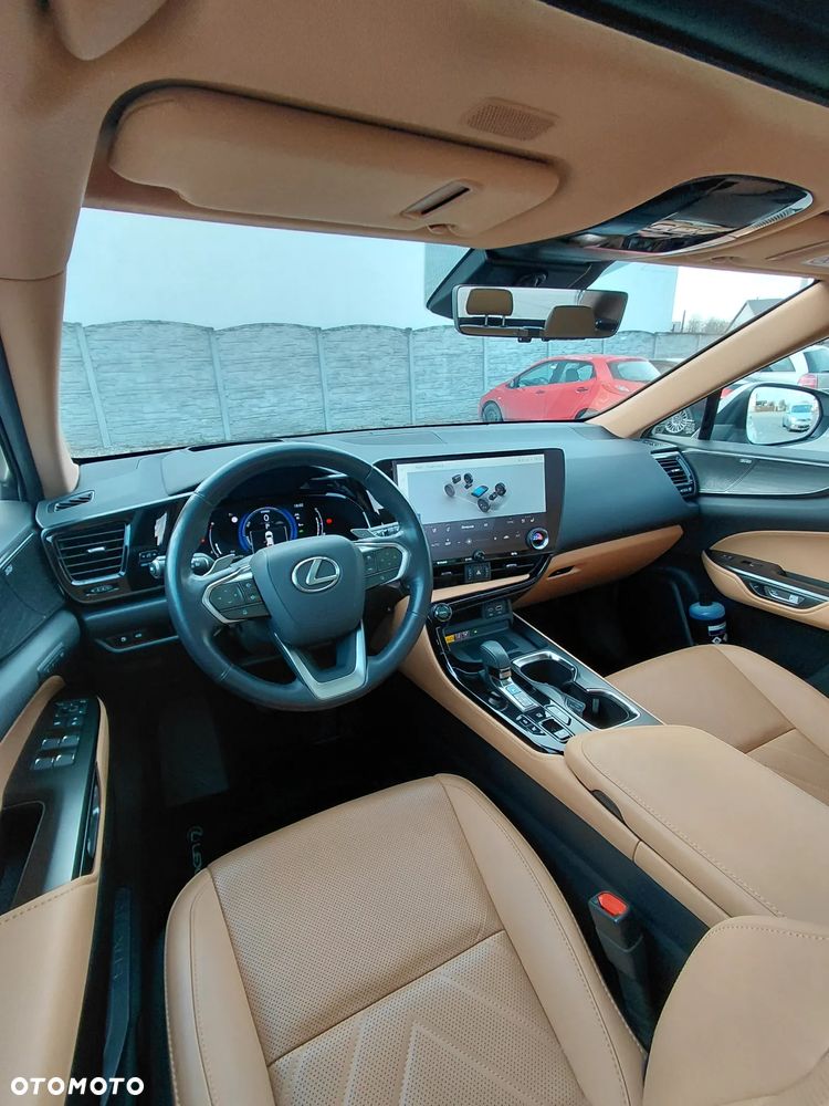 Lexus NX 350h Omotenashi AWD - 4