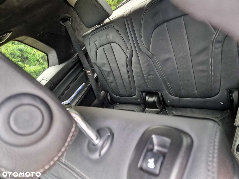 BMW X7 - 8