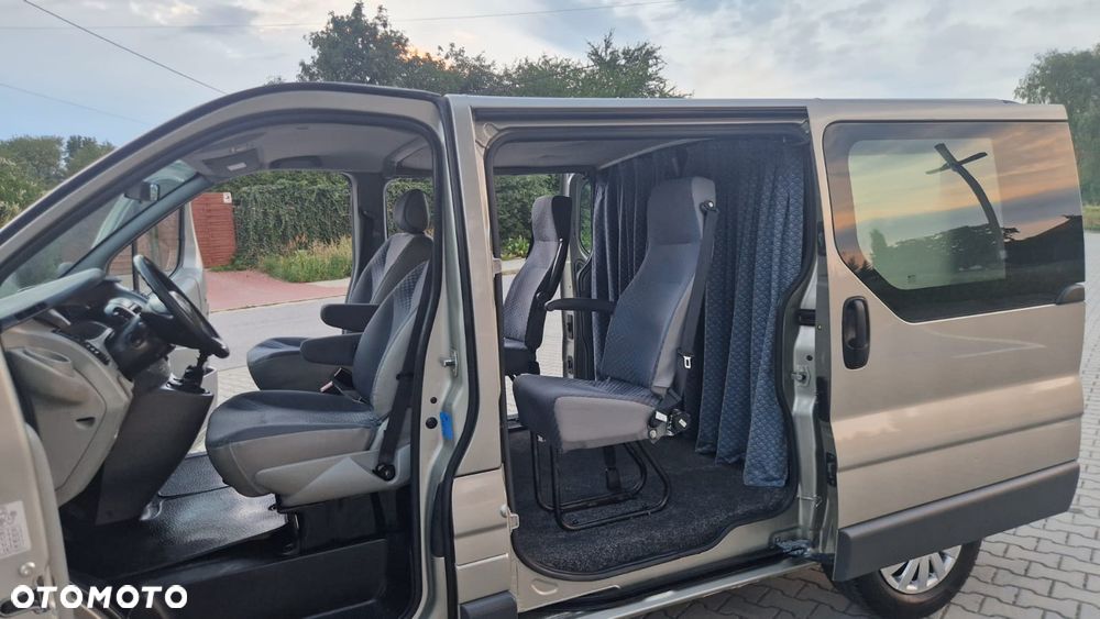 Renault Trafic - 9