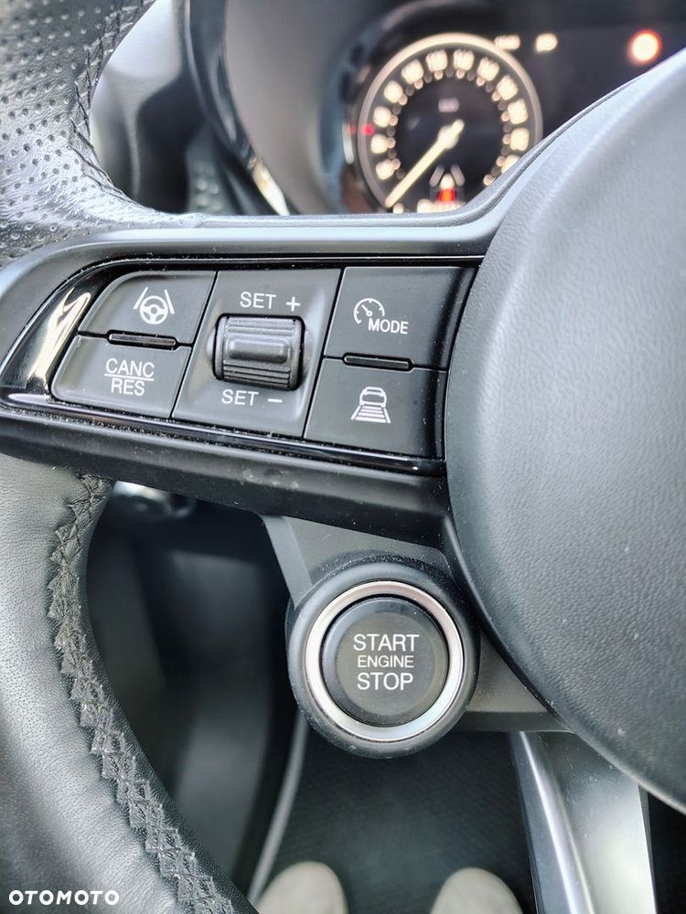 Alfa Romeo Tonale 1.6 JTD Sprint DCT - 16