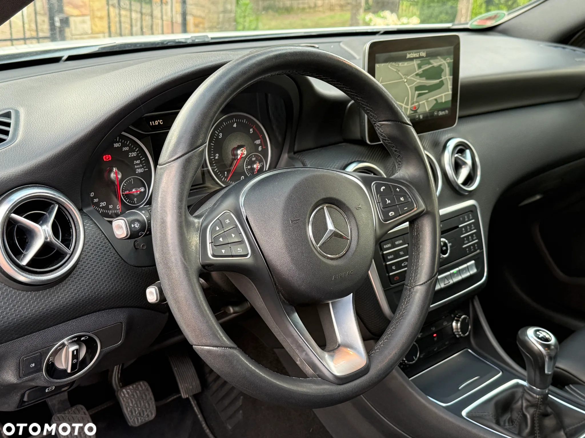 Mercedes-Benz Klasa A 180 d BlueEffICIENCY Edition - 20