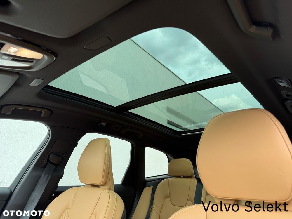 Volvo XC 60 T8 Plug-In Hybrid AWD Ultra Bright - 31
