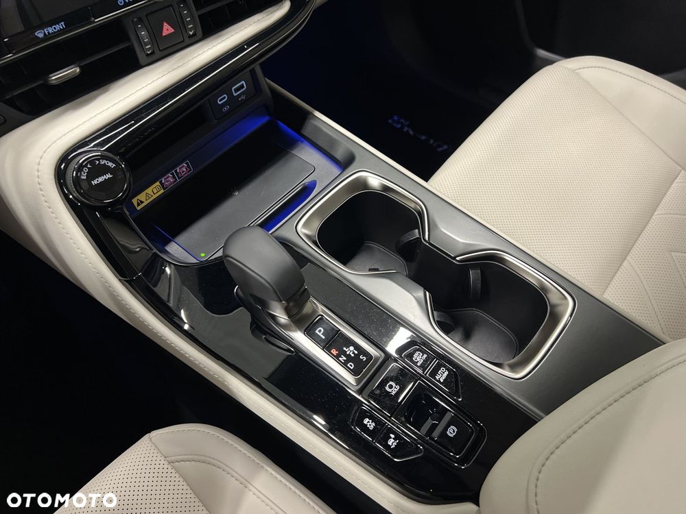Lexus NX - 24