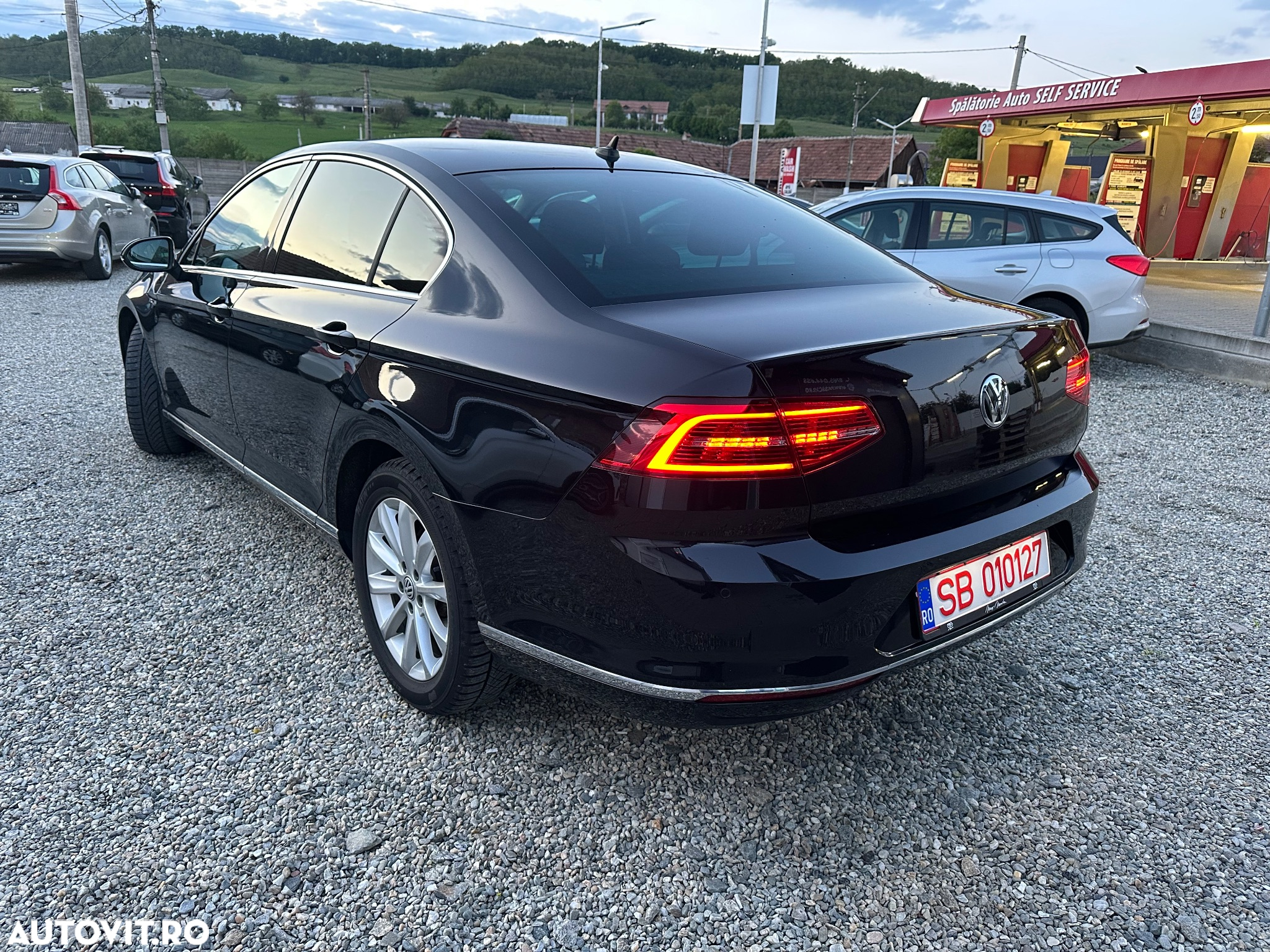 Volkswagen Passat 2.0 TDI (BlueMotion Technology) DSG Highline - 3