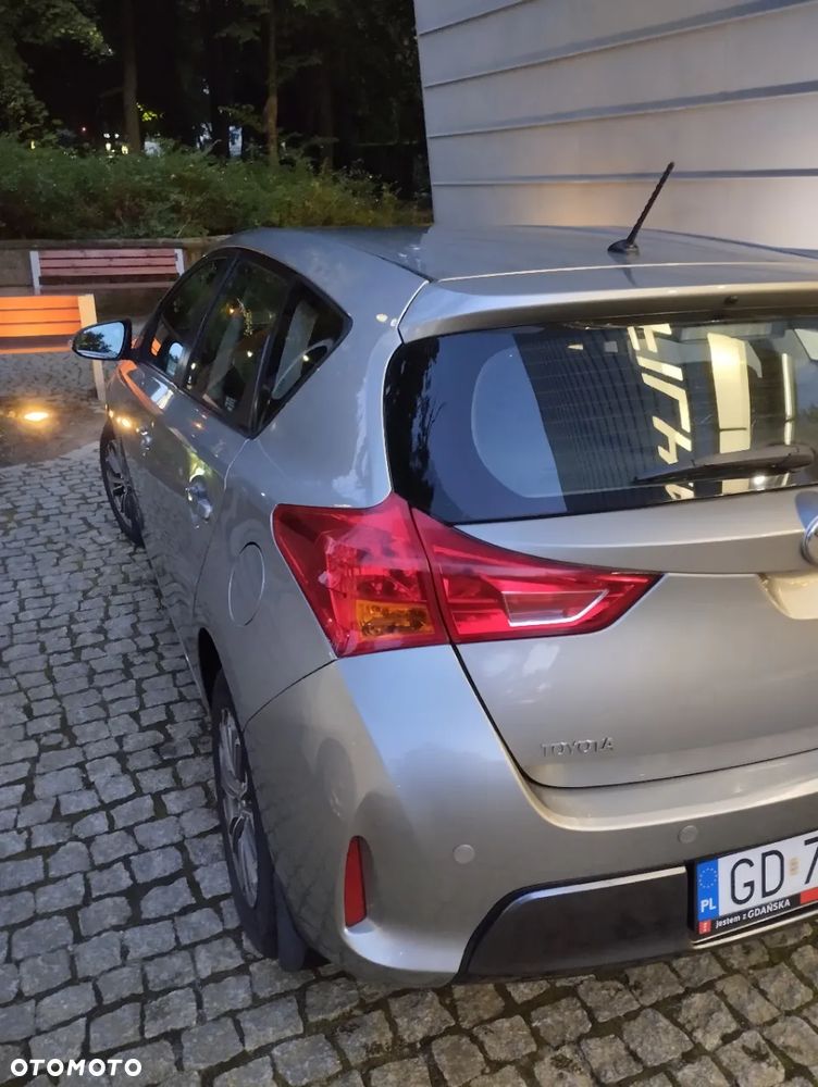 Toyota Auris 1.33 VVT-i Life Comfort - 21